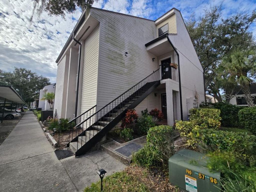 Photo of 4719 Puritan Circle #625, Tampa, FL 33617 (MLS # O6378071)