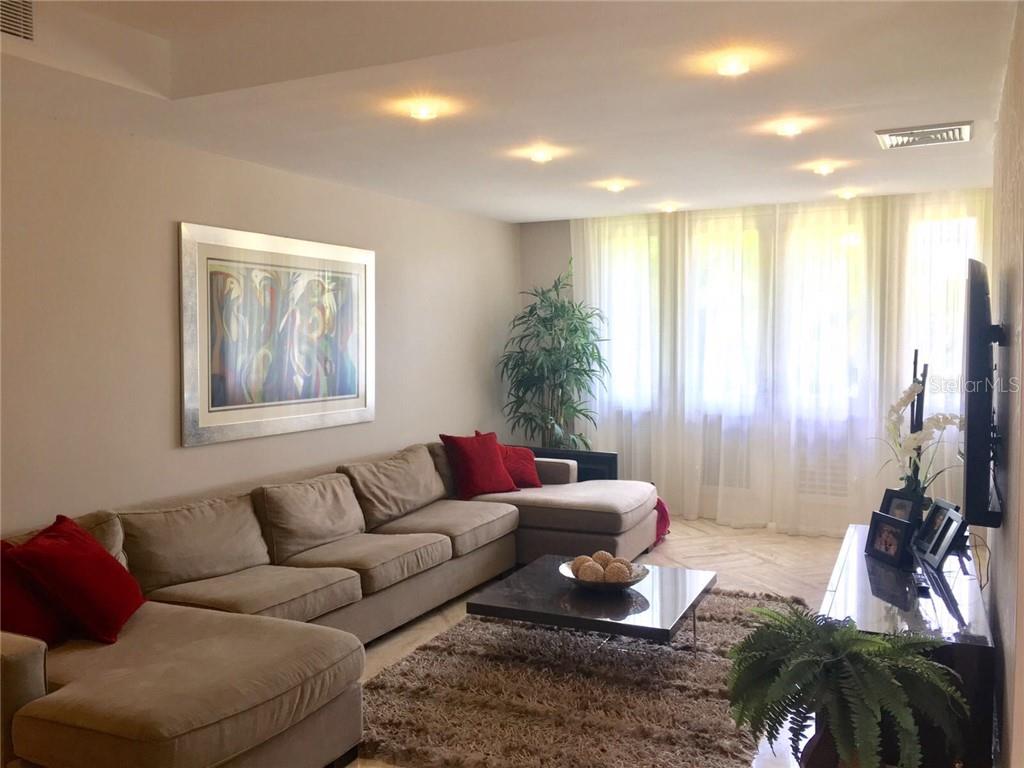 DORADO BEACH EAST - Residential