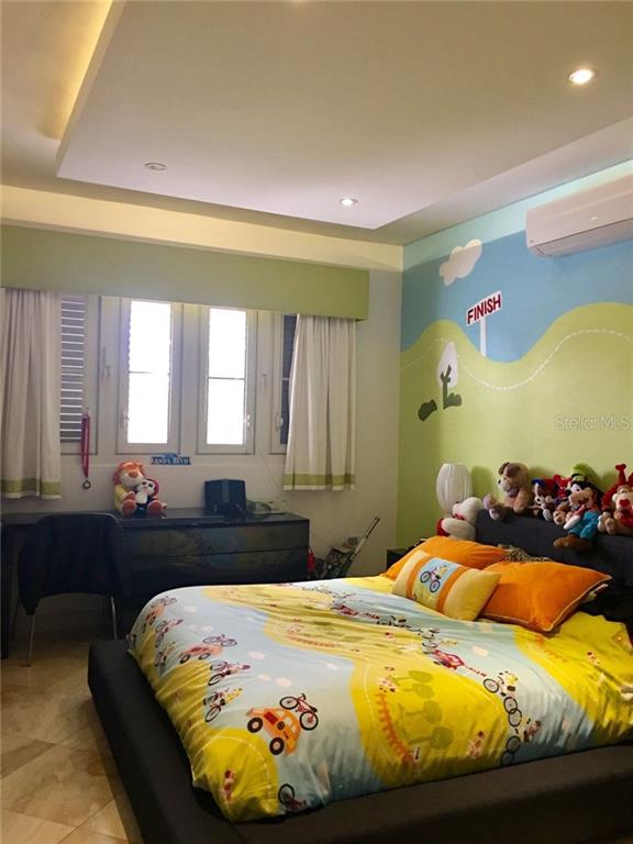 DORADO BEACH EAST - Residential