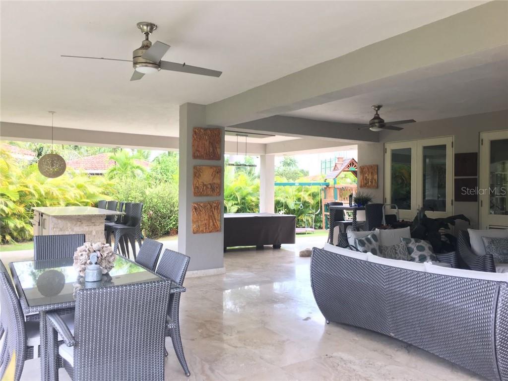 DORADO BEACH EAST - Residential