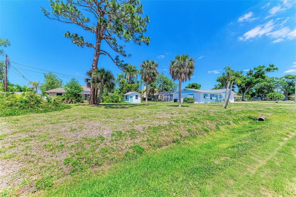 Photo of 0 Bradenton Road, Venice, FL 34293 (MLS # A4690284)