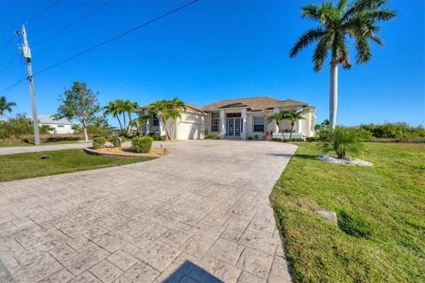 A home in PORT CHARLOTTE