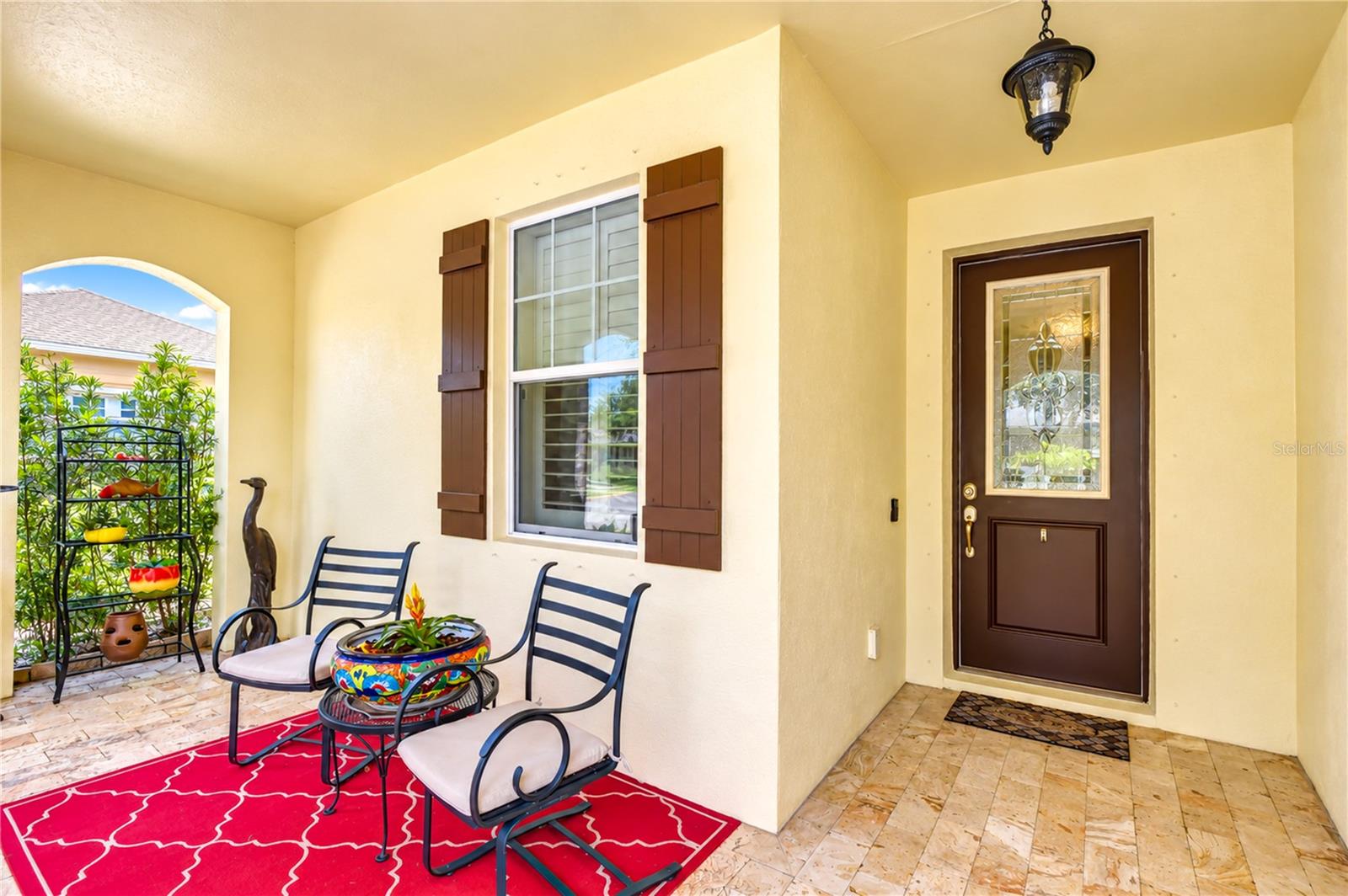 6810 MUNCASTER COURT
