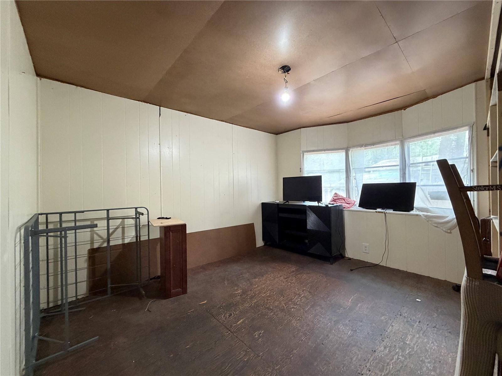 SEMINOLE RACEWAY 1ST ADD - Residential