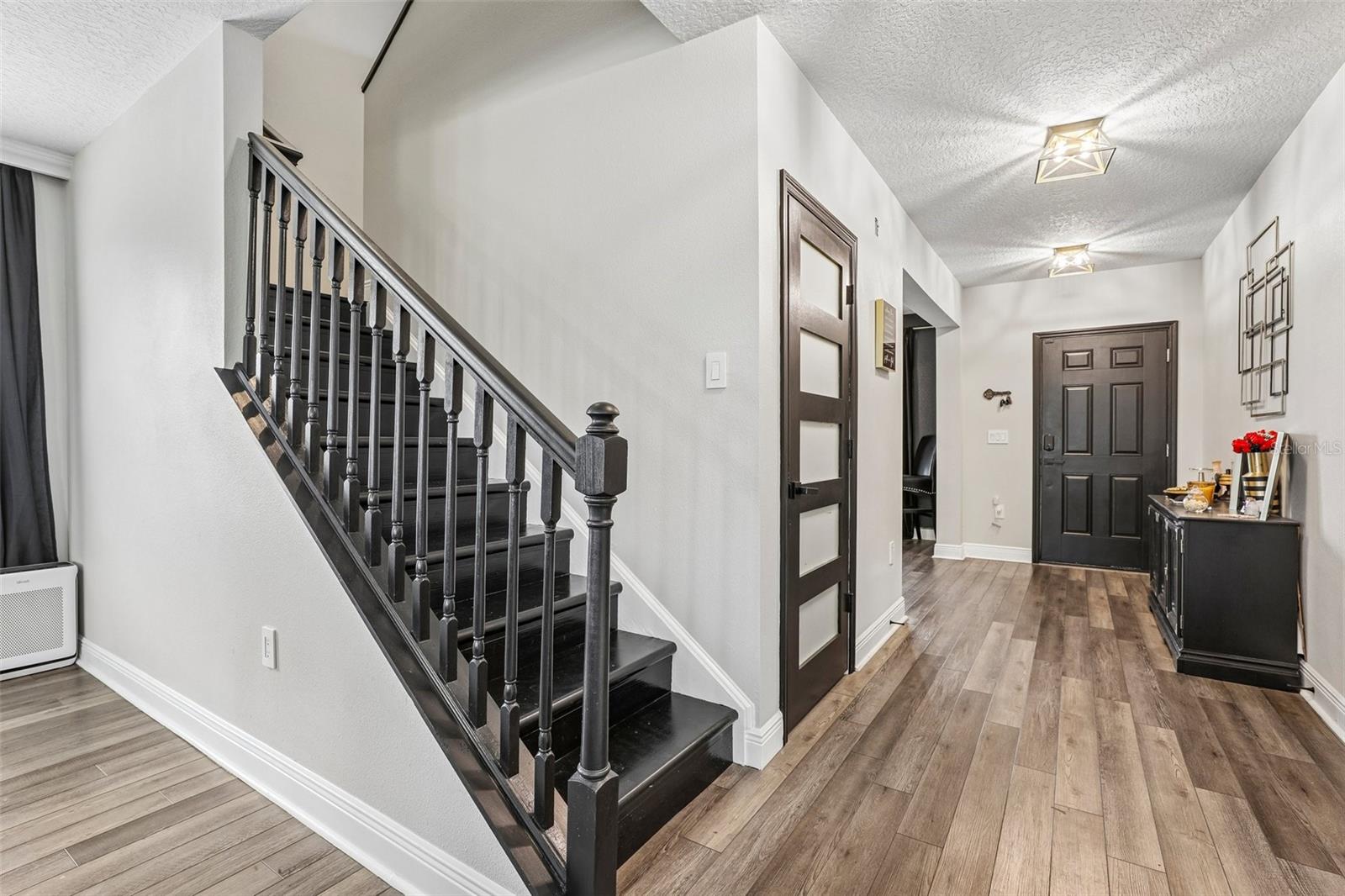 1131 OAK BLUFF DRIVE