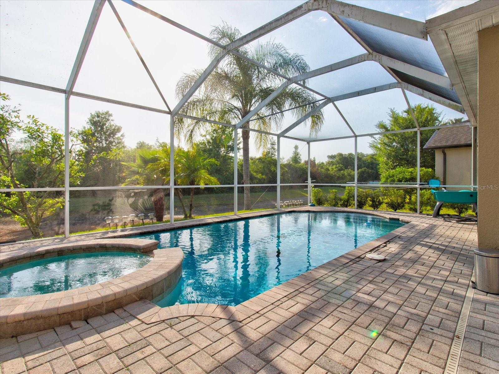 12211 OAK RAMBLE DR