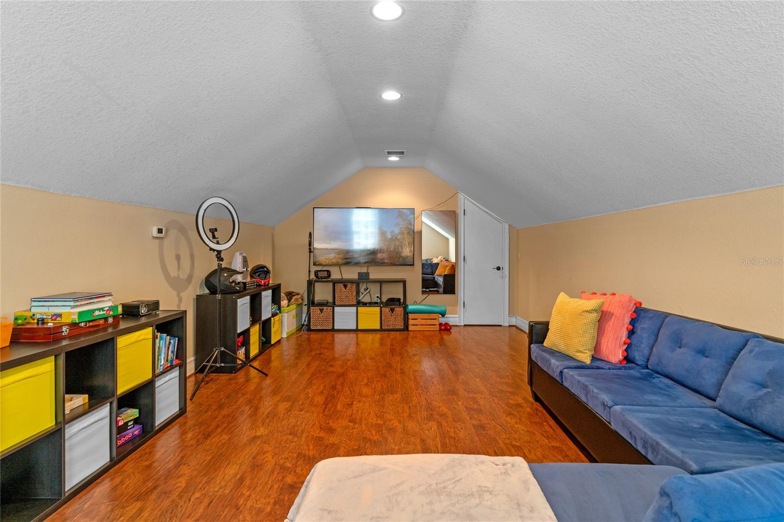 LAKEWOOD RANCHES - Residential