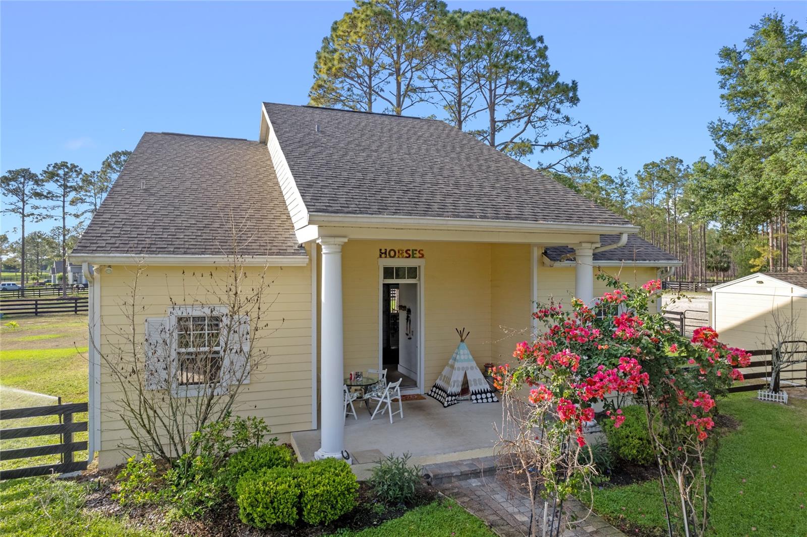 LAKEWOOD RANCHES - Residential