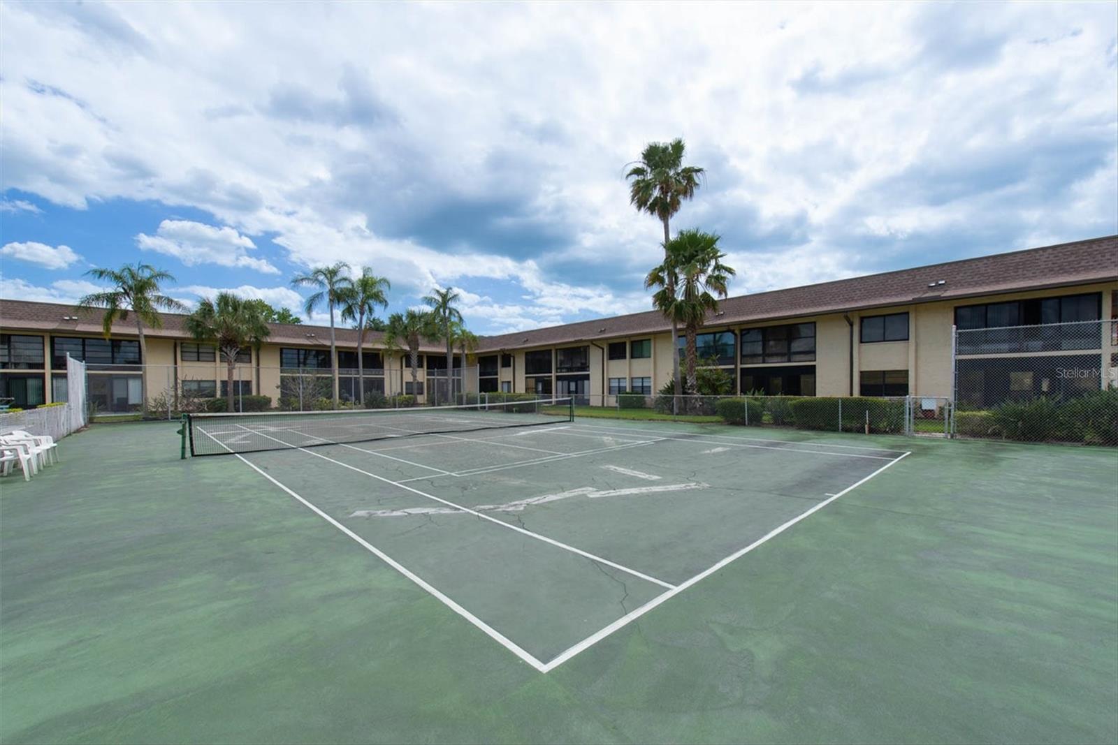 VILLAS DE GOLF CONDO - Residential