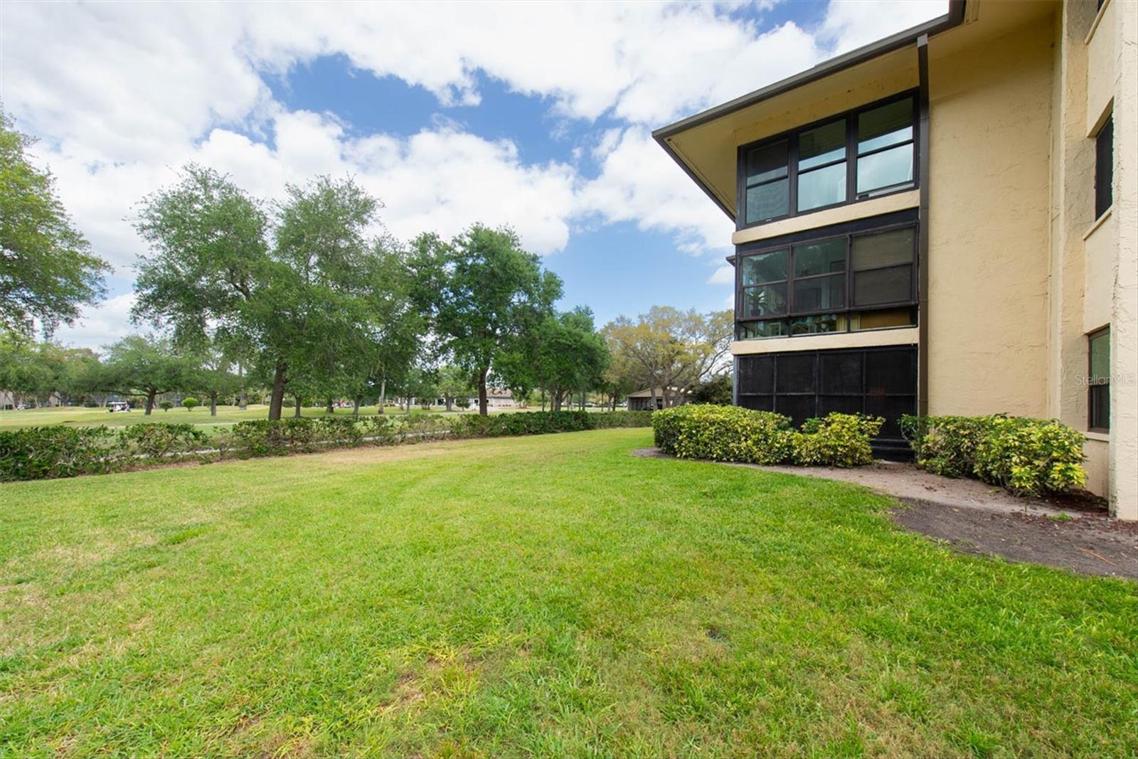 VILLAS DE GOLF CONDO - Residential