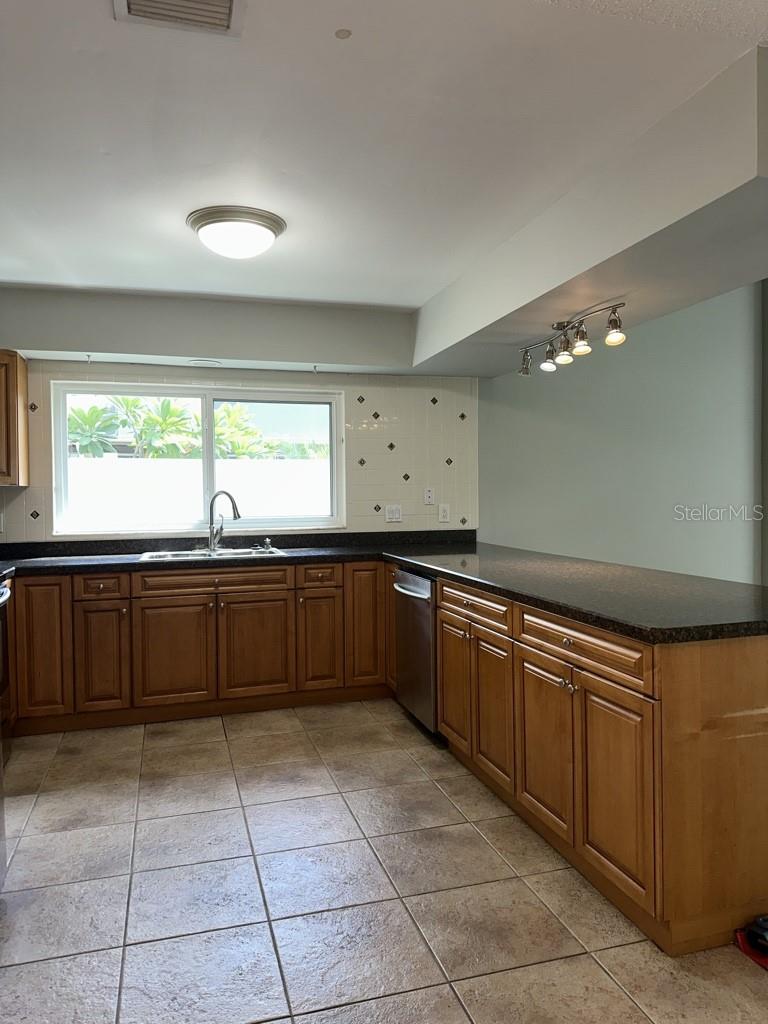 NORTHDALE SEC F UNIT 2 - Residential Lease
