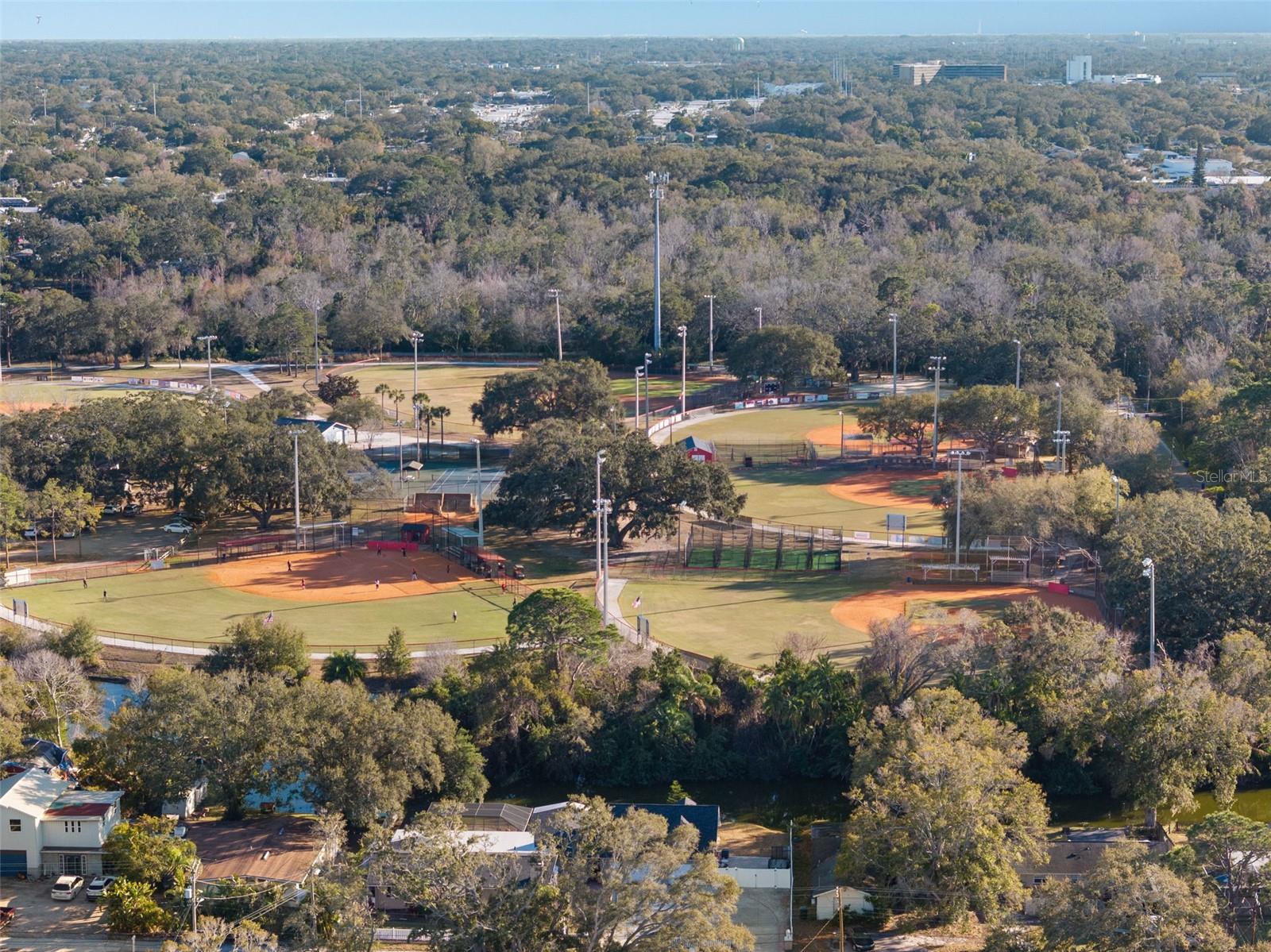 DUNEDIN ISLES COUNTRY CLUB - Residential