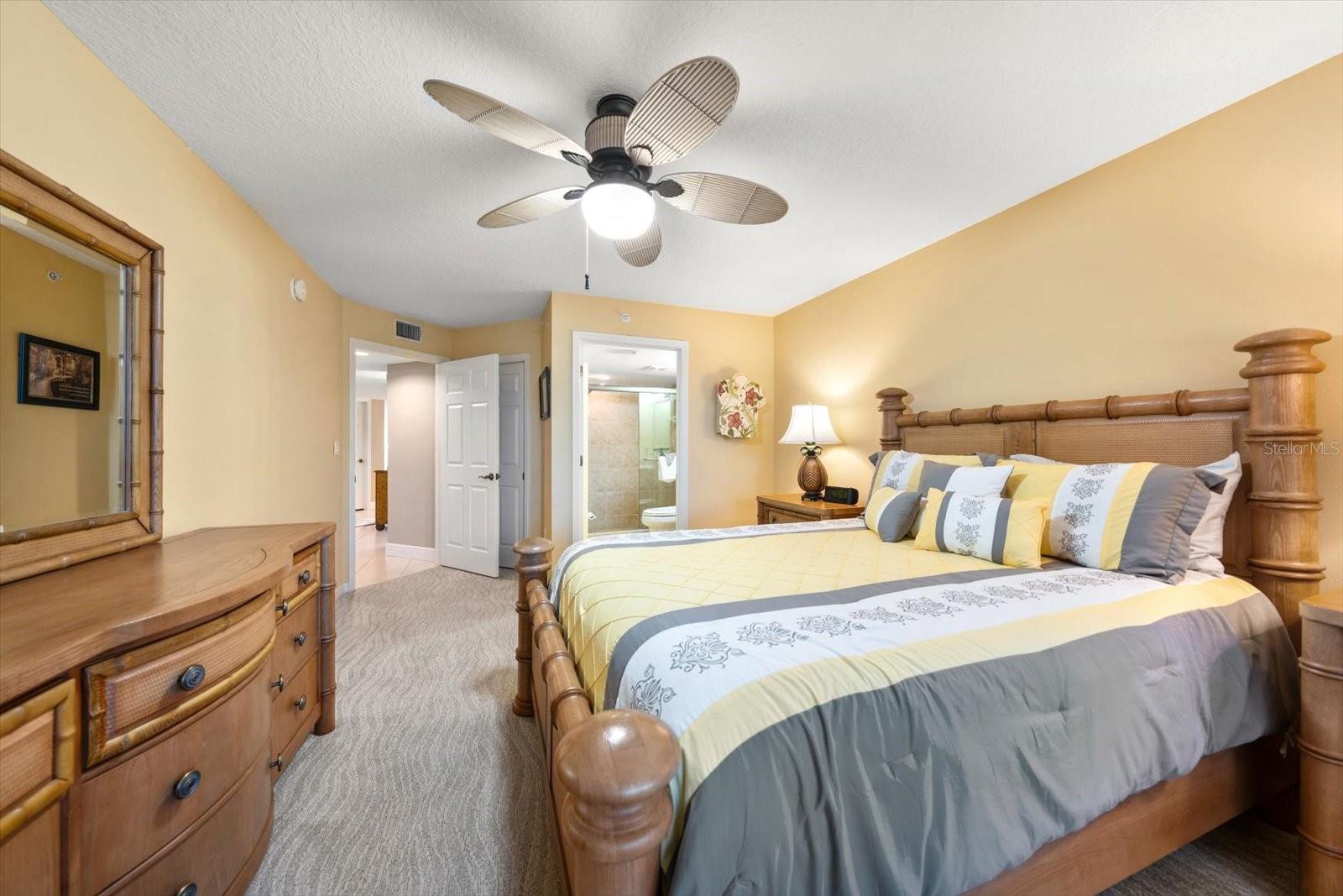 LA CONTESSA CONDO - Residential