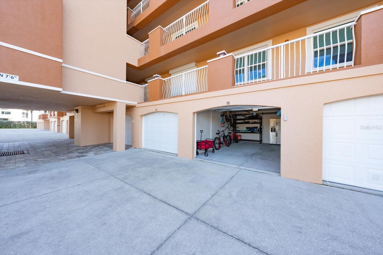 LA CONTESSA CONDO - Residential