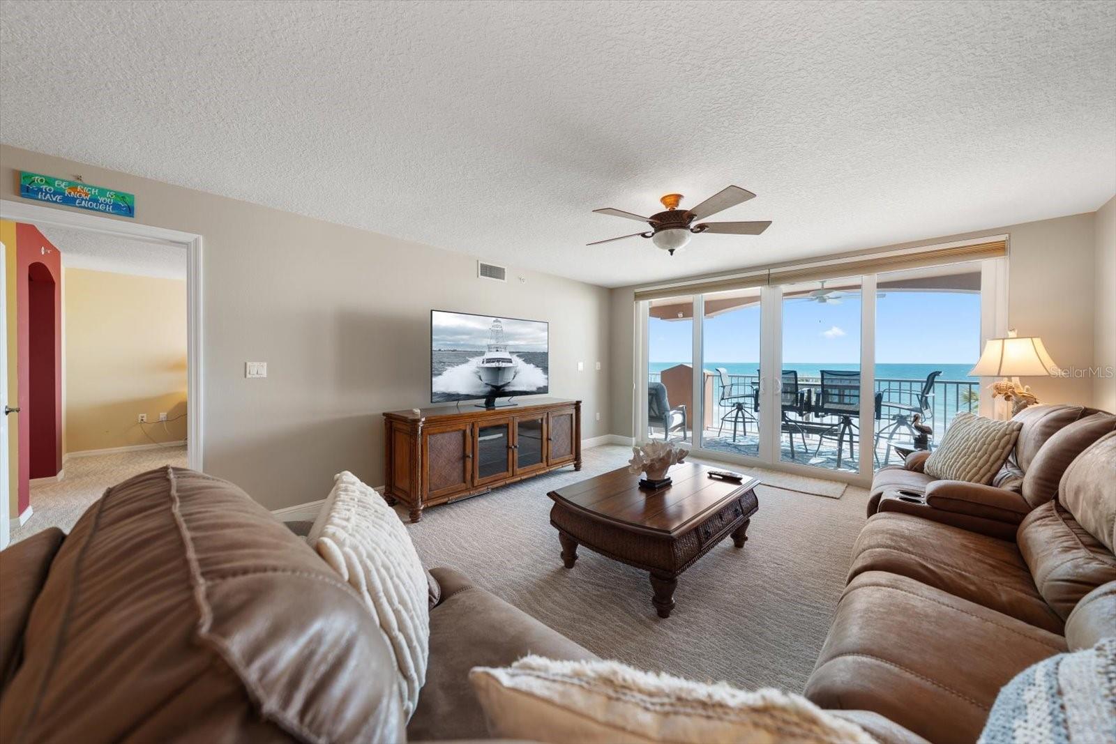 LA CONTESSA CONDO - Residential