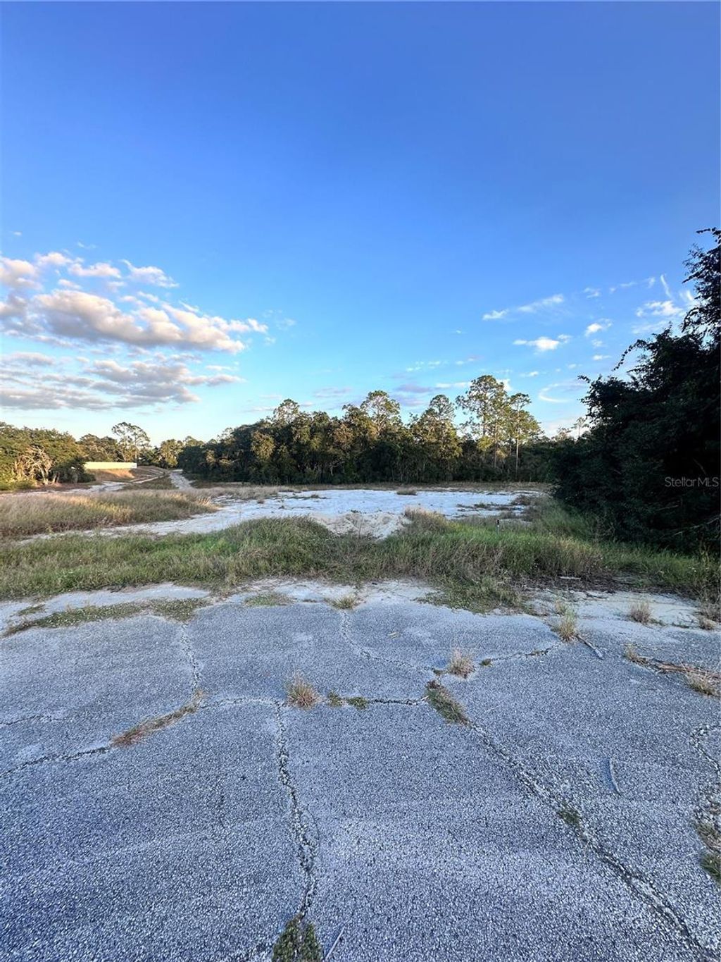 Photo of 604 Hillsborough Place, Kissimmee, FL 34759 (MLS # O6347776)