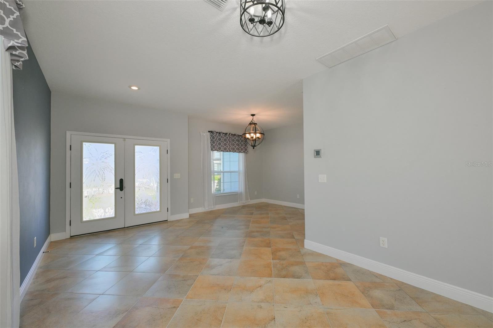 SOUTH BAY LAKES UNIT 1 - Residential