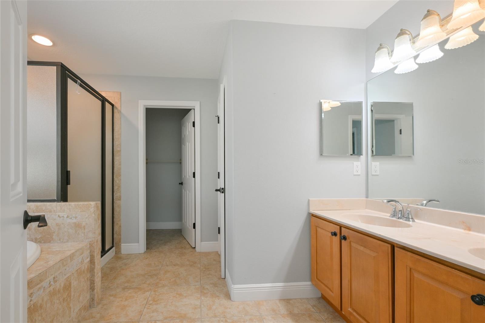 SOUTH BAY LAKES UNIT 1 - Residential