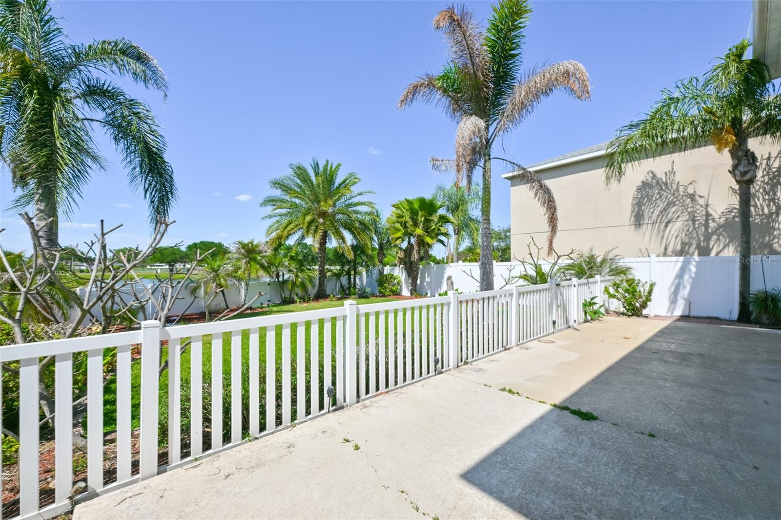 SOUTH BAY LAKES UNIT 1 - Residential