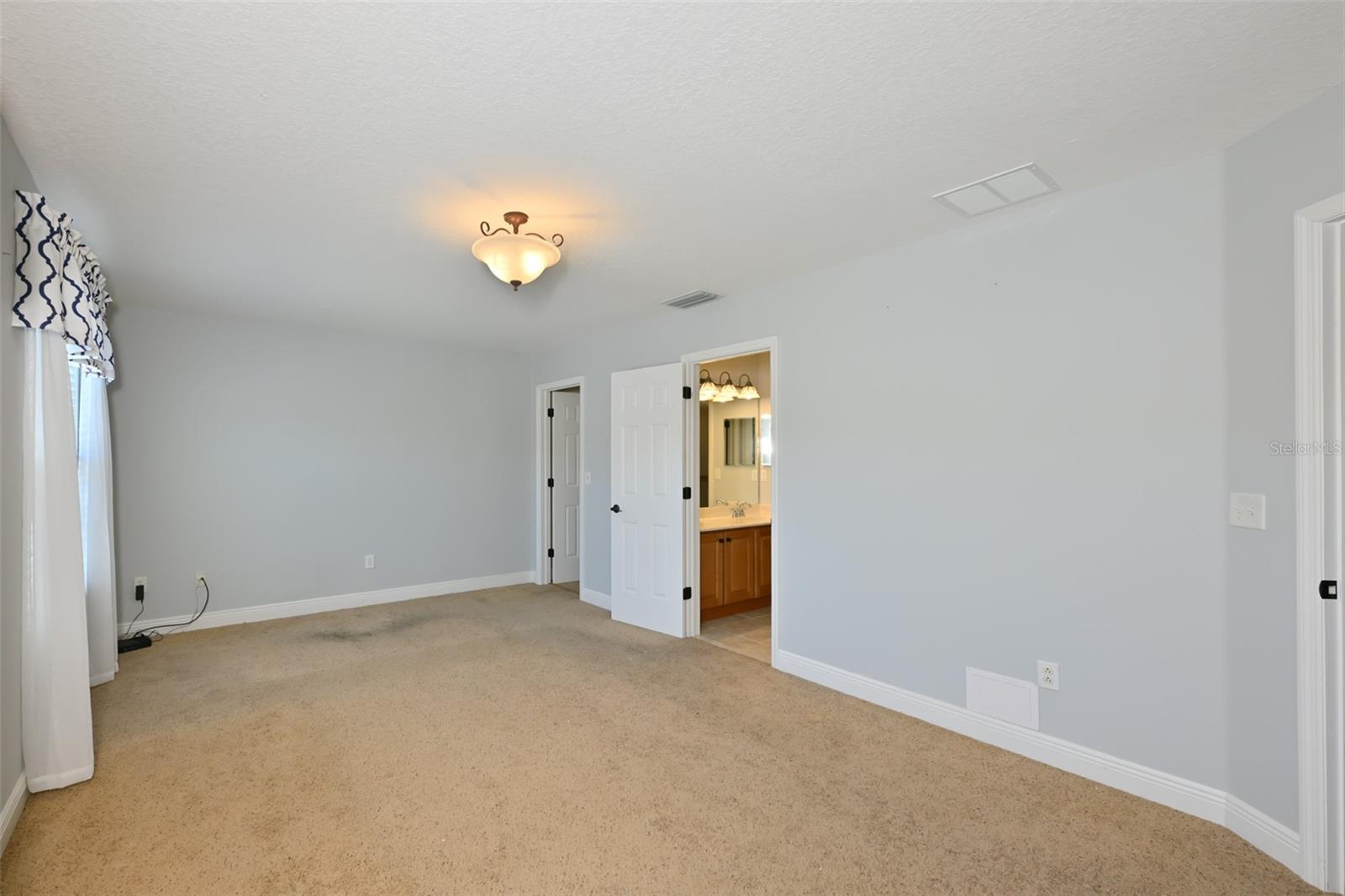 SOUTH BAY LAKES UNIT 1 - Residential