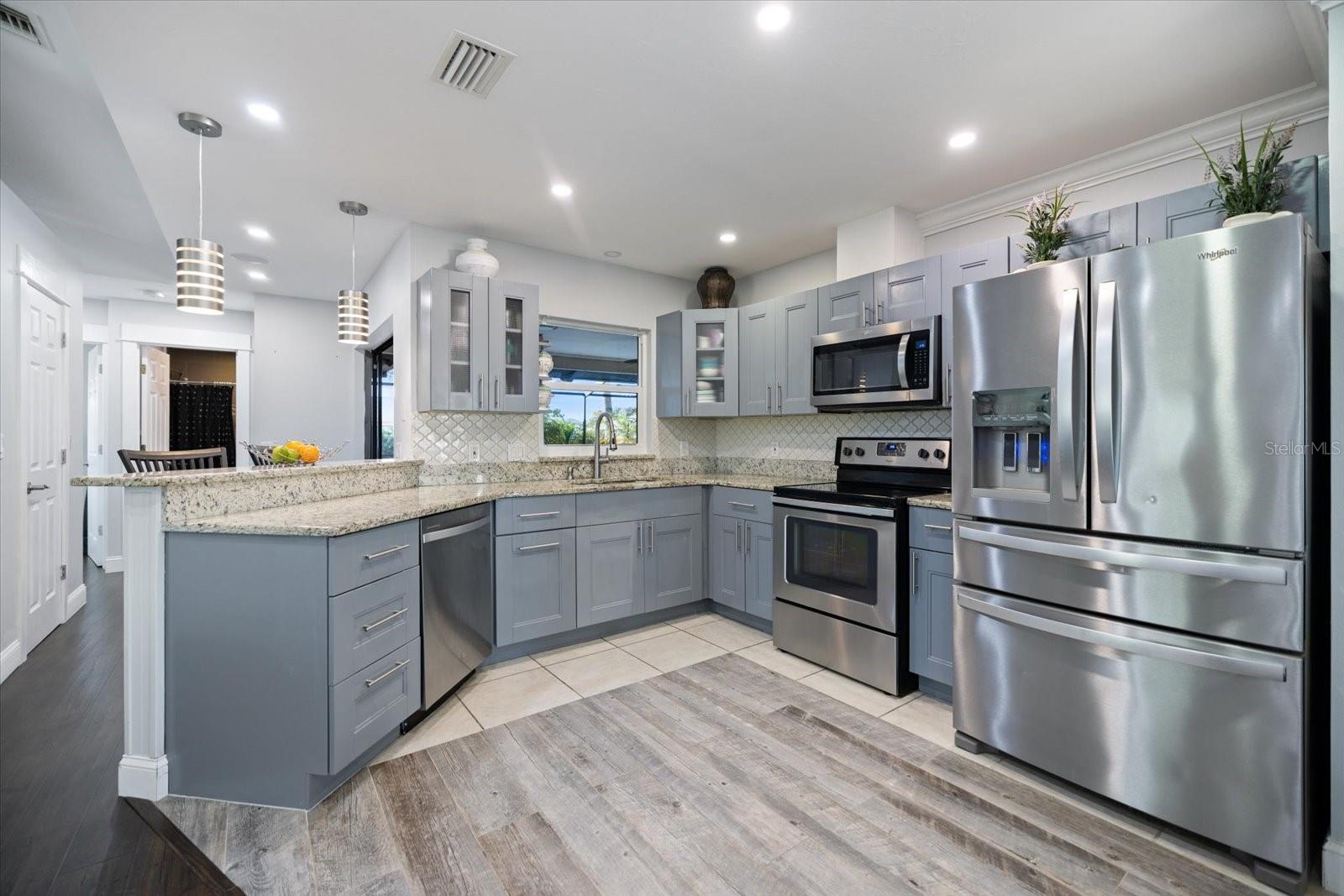 VENICE GARDENS - Residential