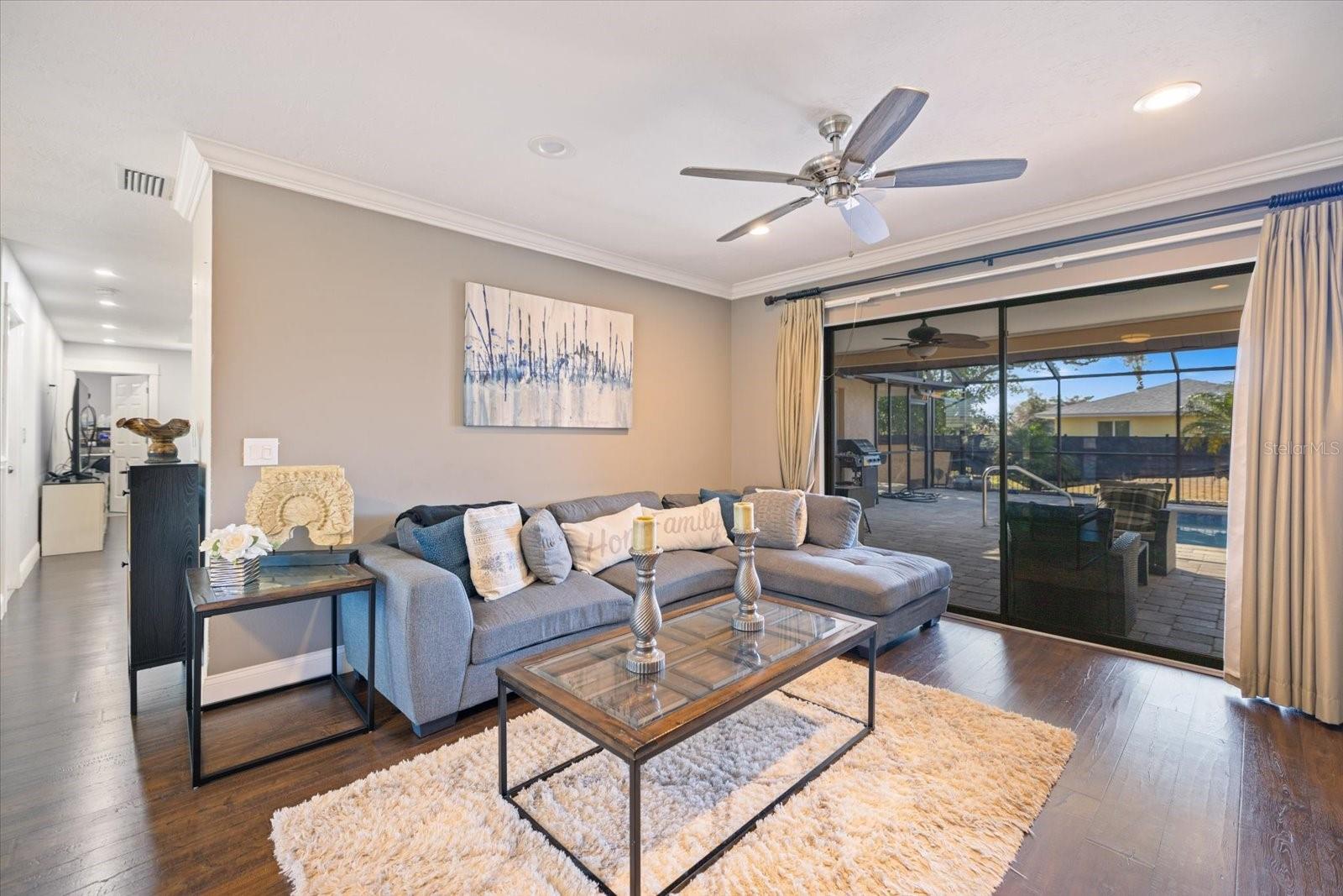 VENICE GARDENS - Residential