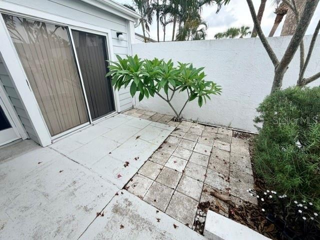 950 WATERSIDE LANE