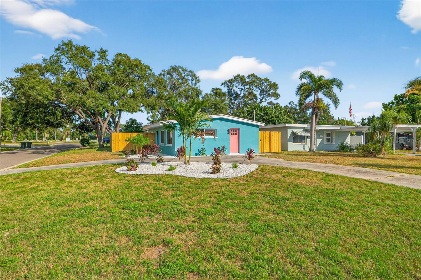 PASADENA PARK - Residential
