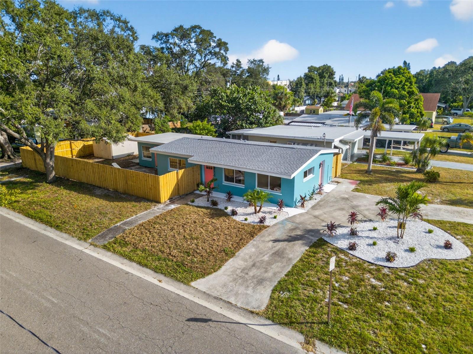 PASADENA PARK - Residential