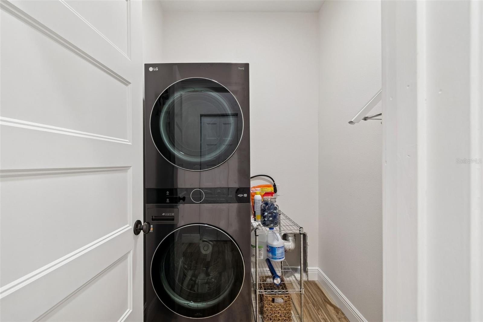 INTERBAY - Residential