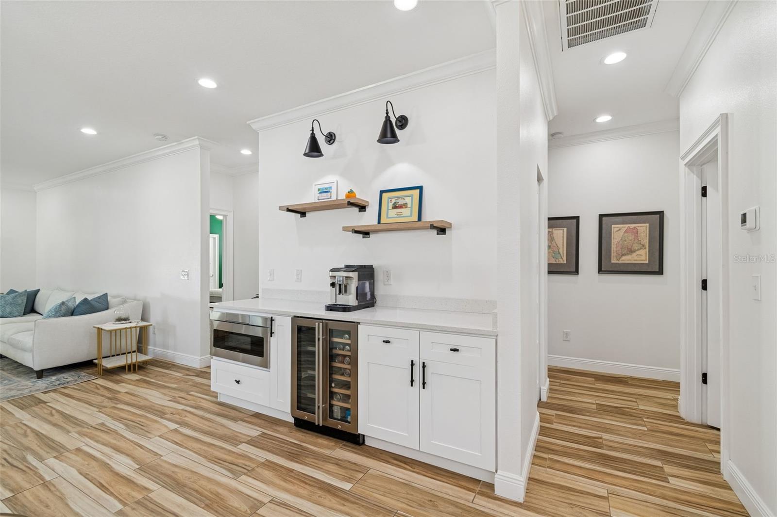 INTERBAY - Residential