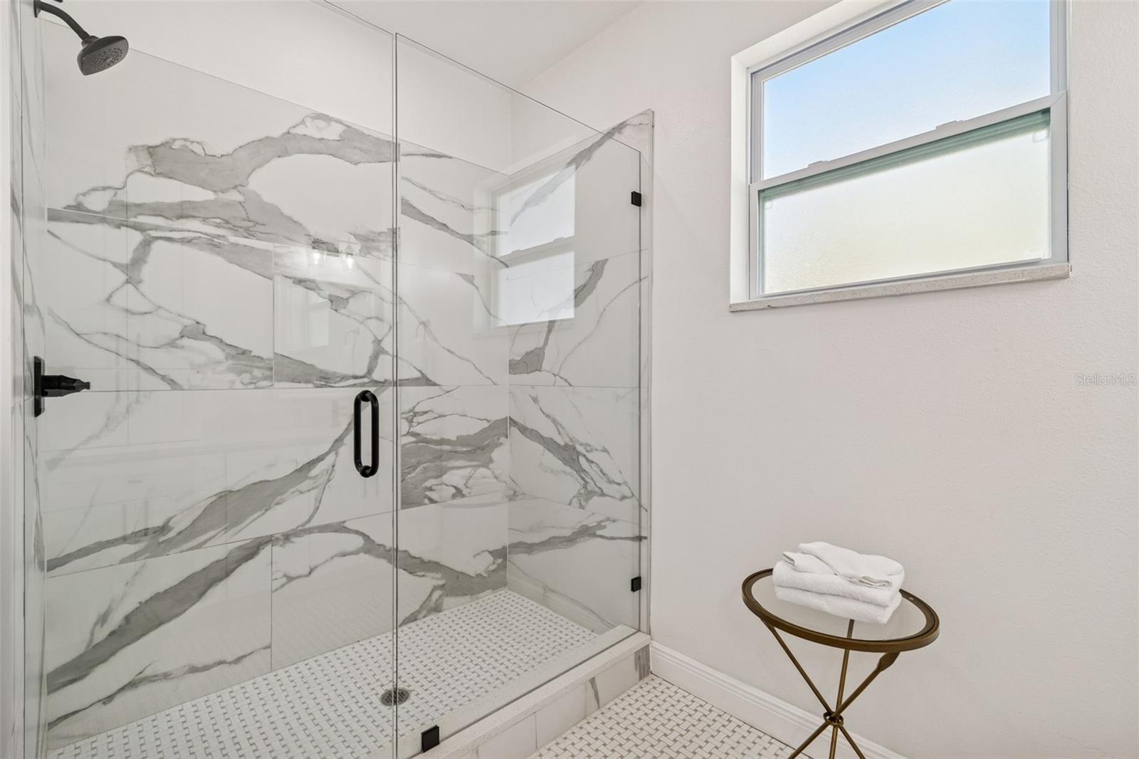 INTERBAY - Residential