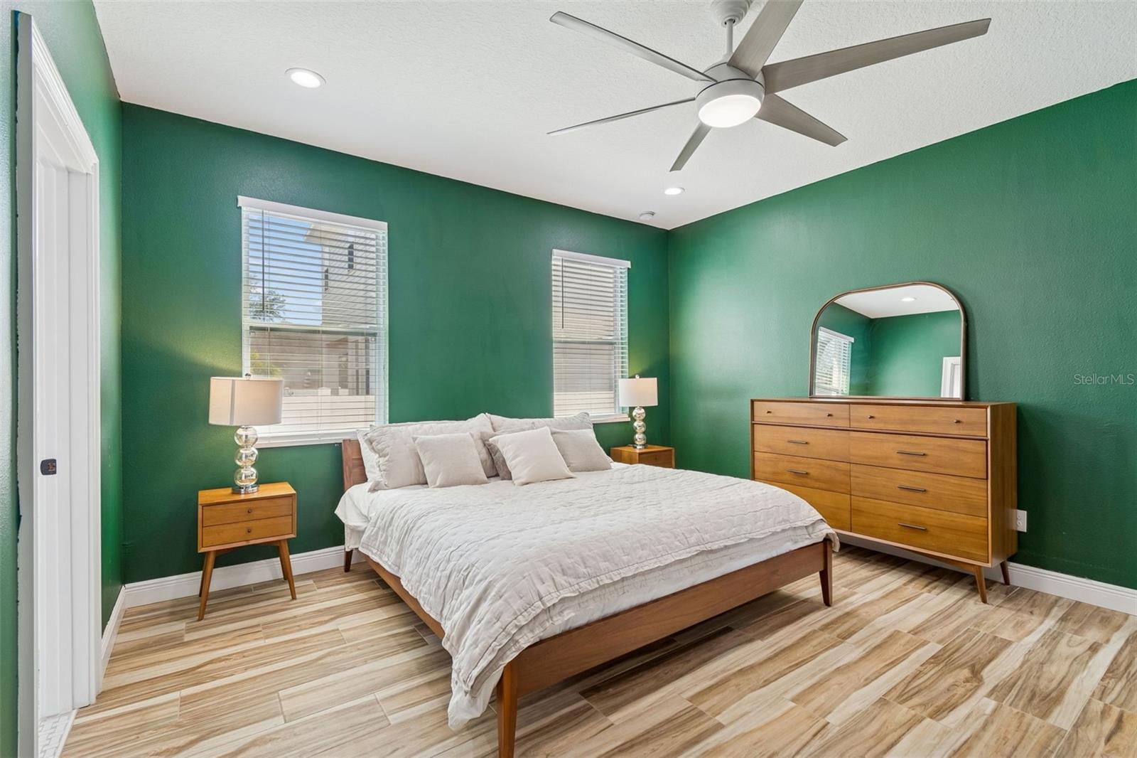 INTERBAY - Residential