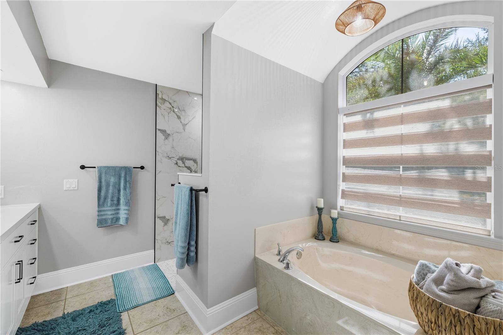 HAILE PLANTATION UNIT 35 PH III - Residential