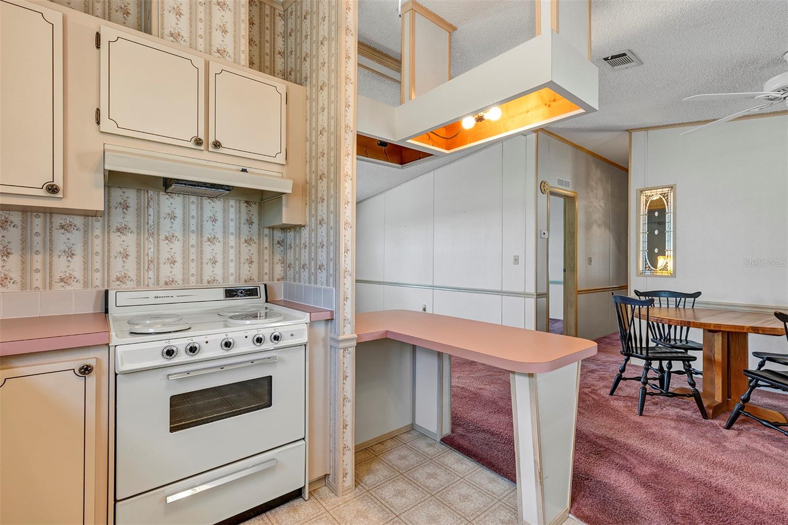 LADY LAKE ORANGE BLOSSOM GARDENS UNIT 09 - Residential