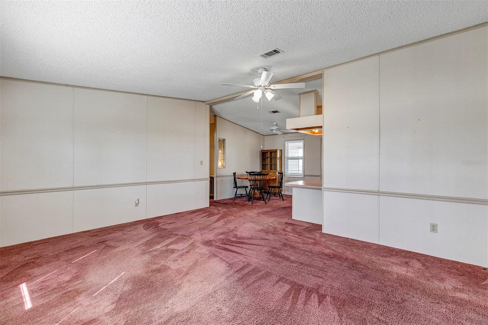 LADY LAKE ORANGE BLOSSOM GARDENS UNIT 09 - Residential