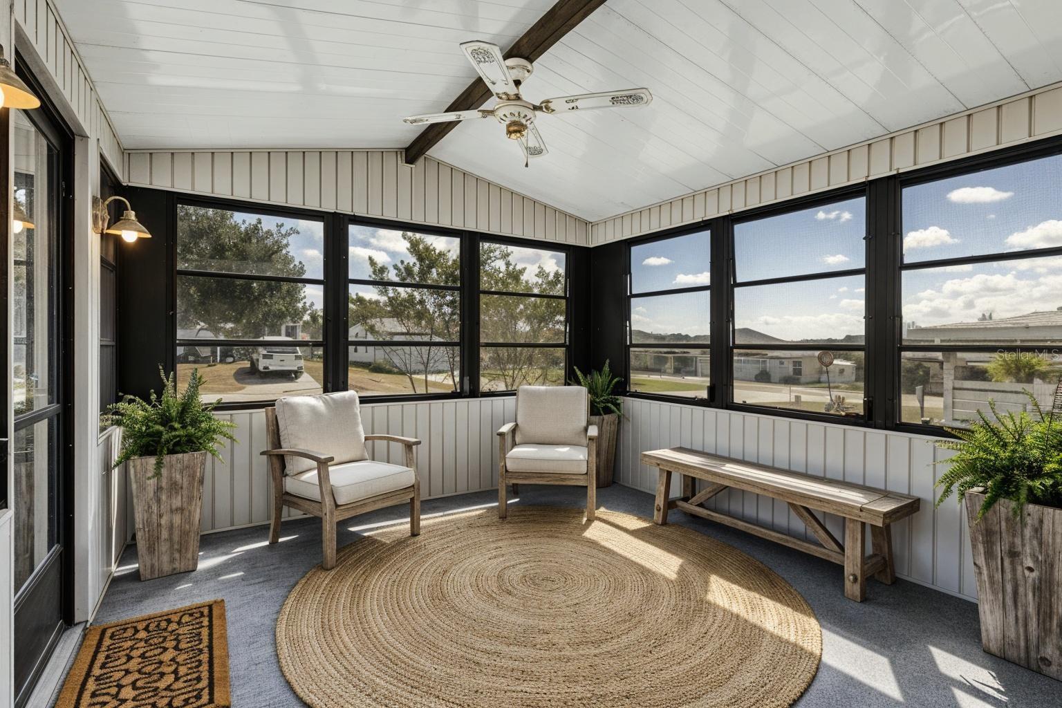 LADY LAKE ORANGE BLOSSOM GARDENS UNIT 09 - Residential