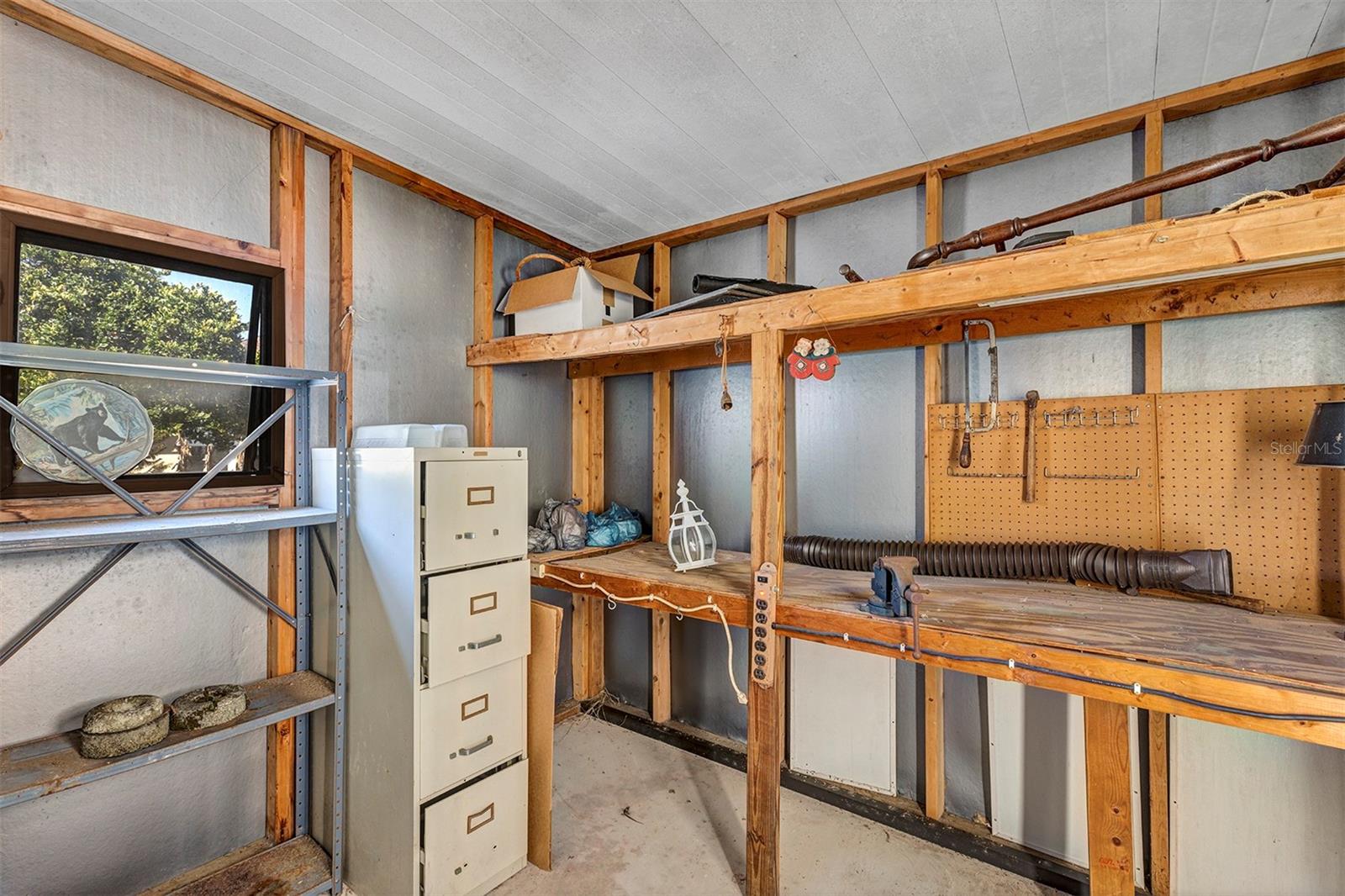 LADY LAKE ORANGE BLOSSOM GARDENS UNIT 09 - Residential