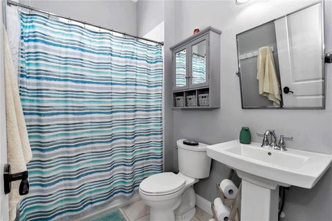 Tiny photo for 4420 NE 7th Avenue, Ocala, FL 34479 (MLS # OM720495)