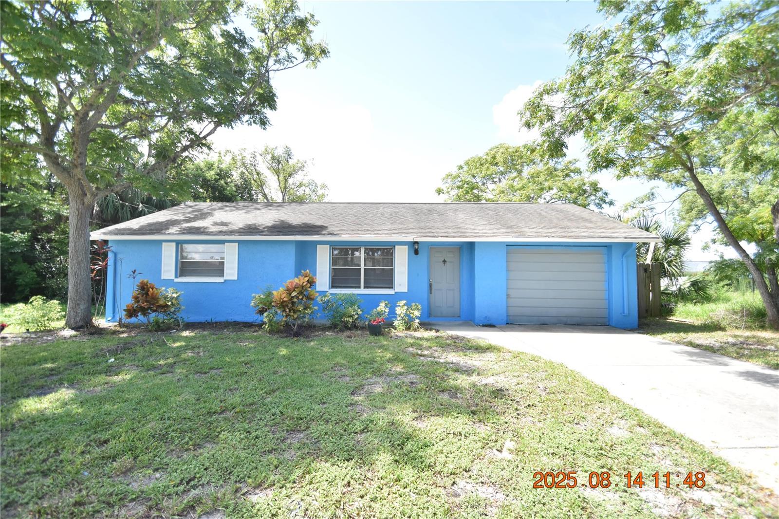 3 Bedroom 2 Bathroom Hudson Home with 1018 sq ft of living space.
Attached garage to keep your car cook and dry.
Nice large lot
Covered back porch to enjoy the outdoors.
New LVP flooring through out is sure to accentuate your décor.
Freshly painted and ready for your finishing touches.
Updated kitchen with custom tile backsplash.
New appliances are on the way for install!
Dining area off the kitchen for family meal time.
Master suite has a private bath.
Window blinds for light control and privacy.
Ceiling fans will be sending you a cool breeze.
Central heat & air for to keep you comfy year round.
Washer/Dryer CONNECTIONS for your convenience.
Convenient to plenty of shops, schools and dining.
Utilities are separate and tenant responsibility.
Lawn care is separate and tenant responsibility.
DONT FORGET TO CHECK OUT THE FULL WALKTHROUGH VIDEO AT OUR WEBSITE!!
