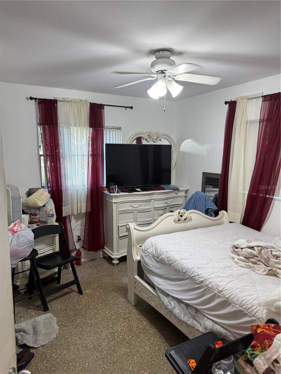 HIGHLAND GROVE ESTATES - Residential