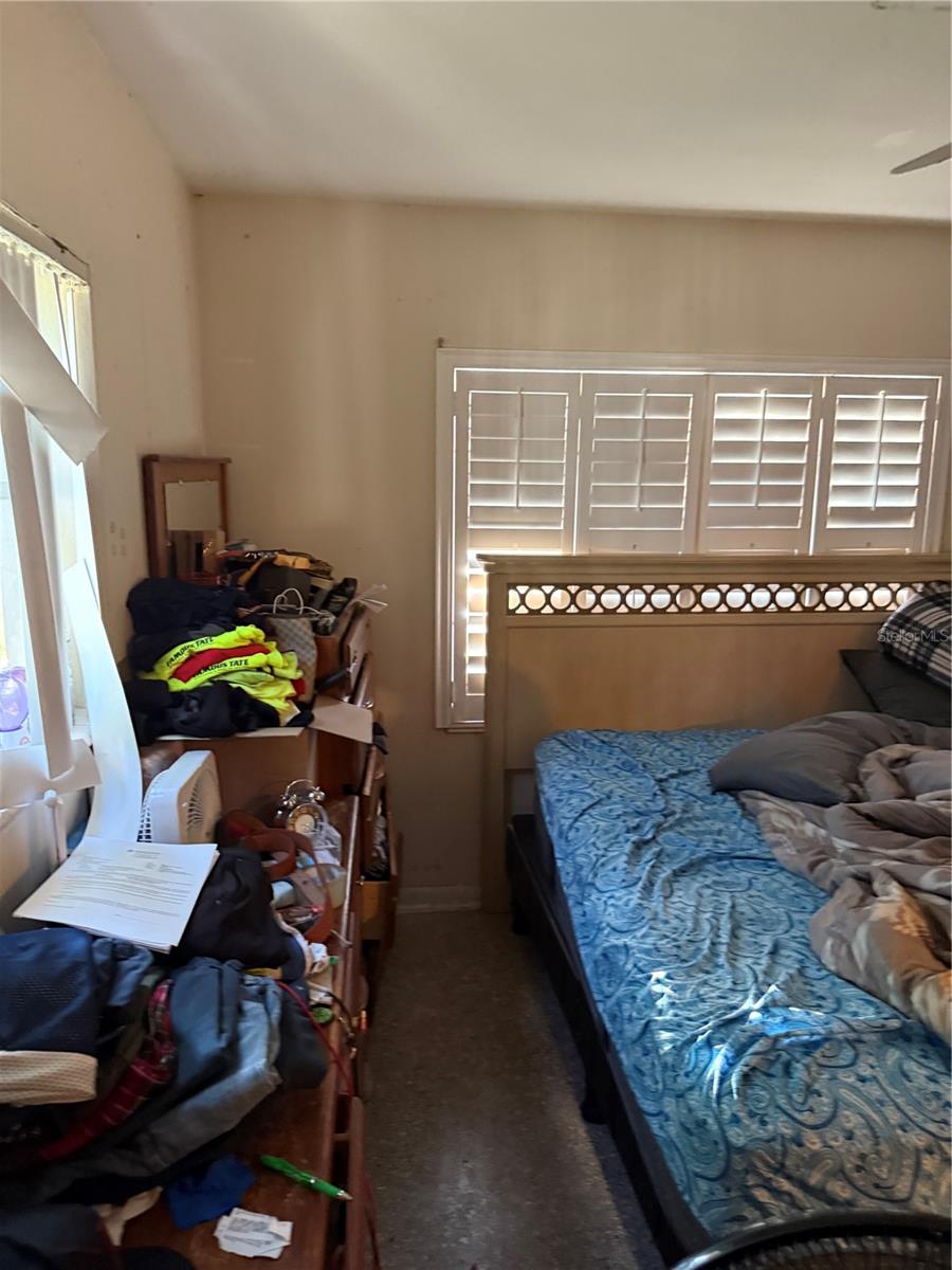 HIGHLAND GROVE ESTATES - Residential