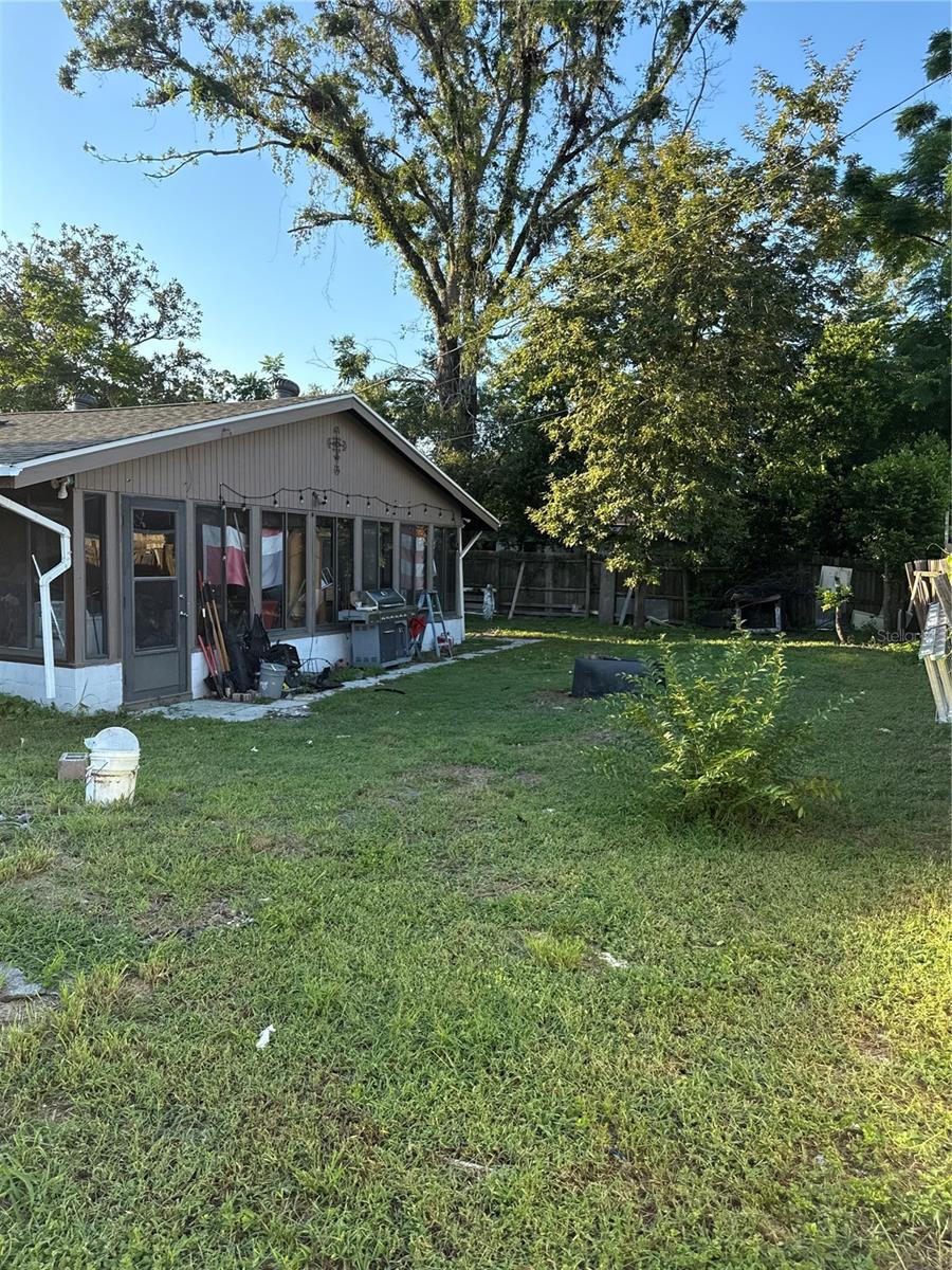 HIGHLAND GROVE ESTATES - Residential