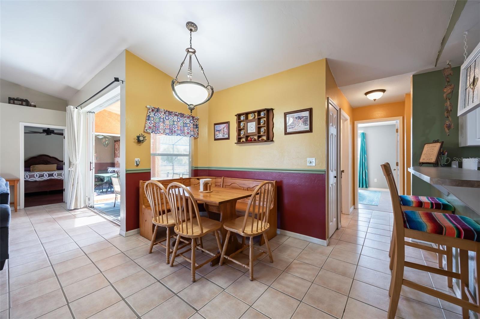 MIRROR LAKES - Residential