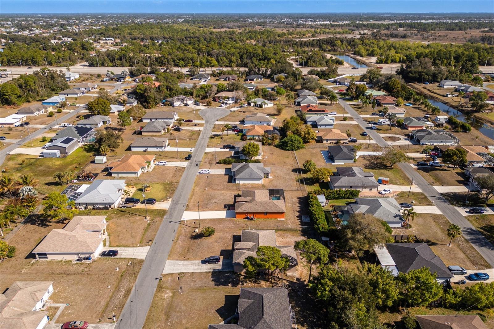 MIRROR LAKES - Residential