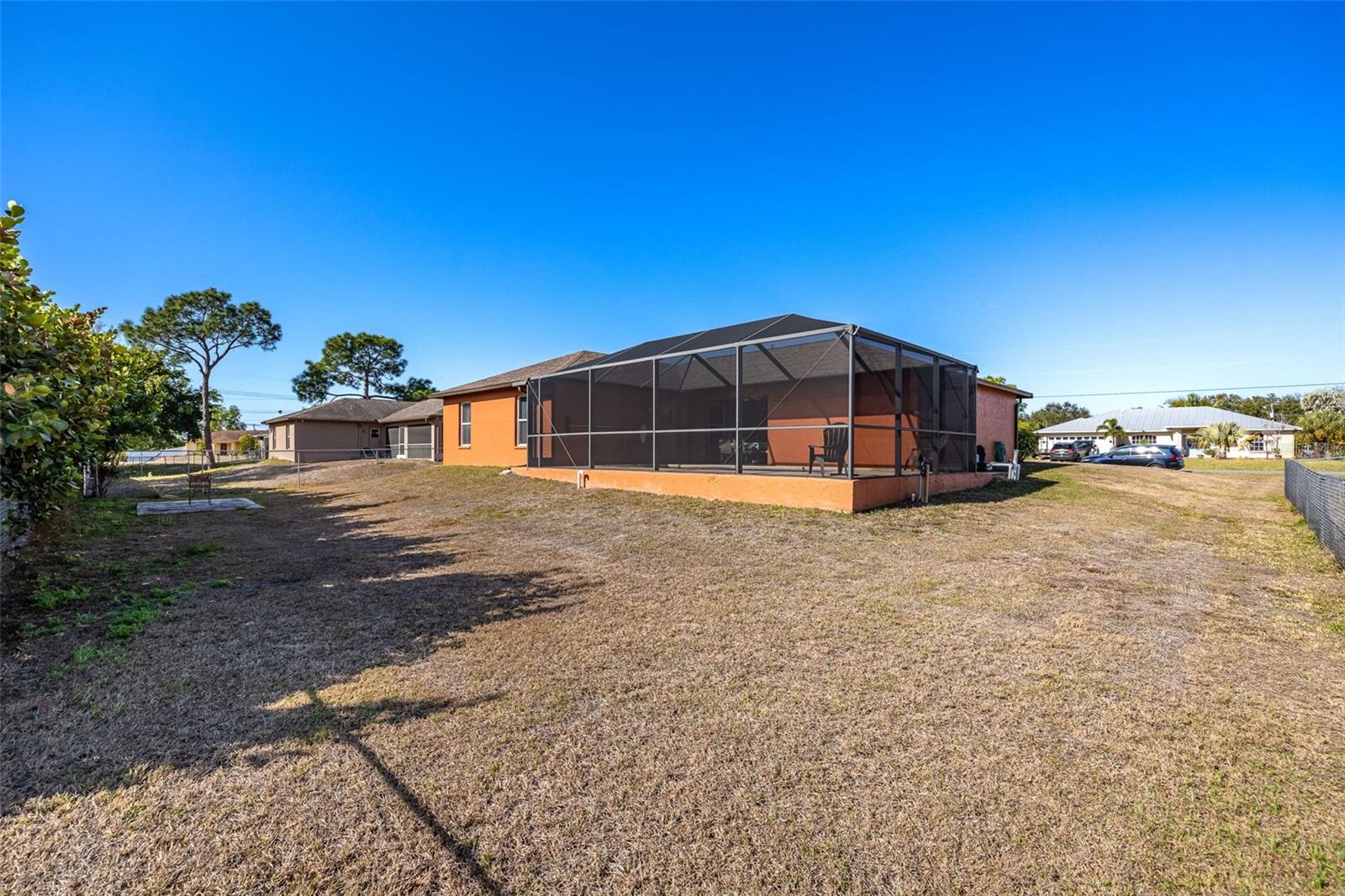 MIRROR LAKES - Residential