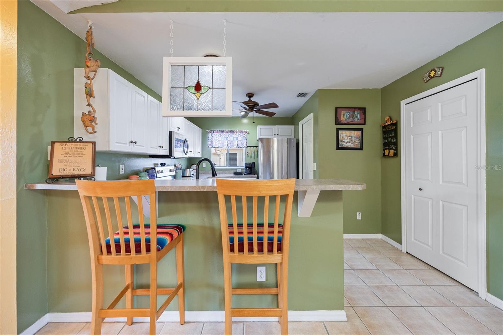 MIRROR LAKES - Residential