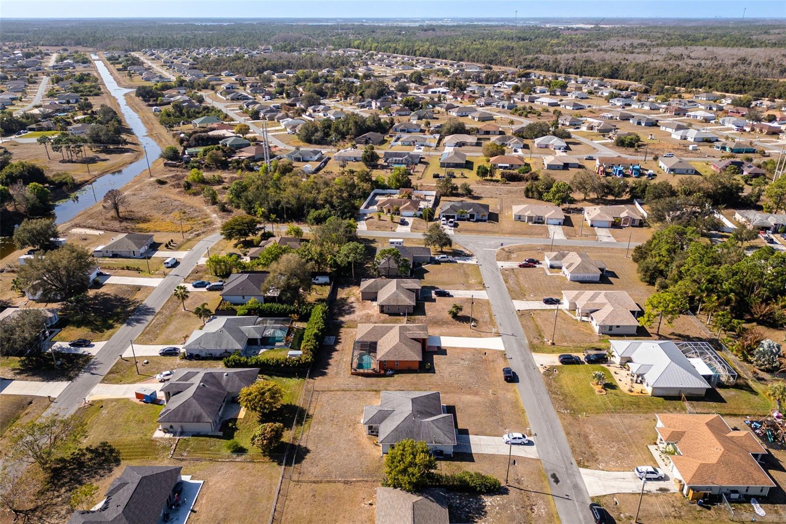 MIRROR LAKES - Residential