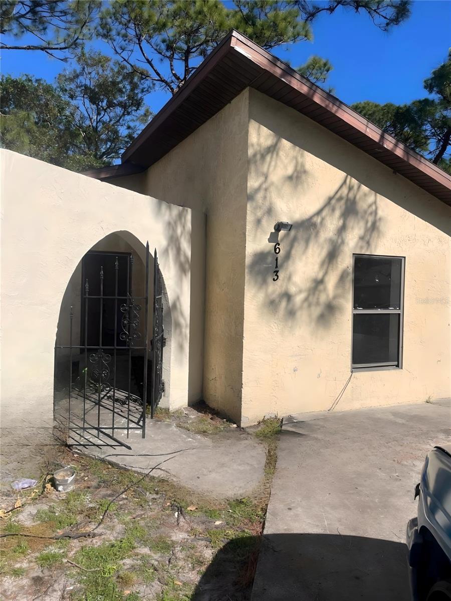 SECLUDED ACRES - Residential Lease