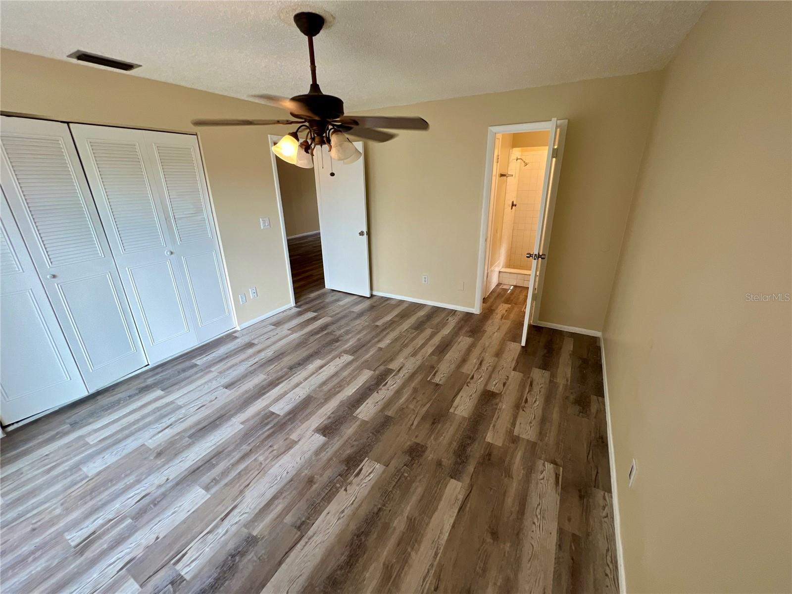 SECLUDED ACRES - Residential Lease